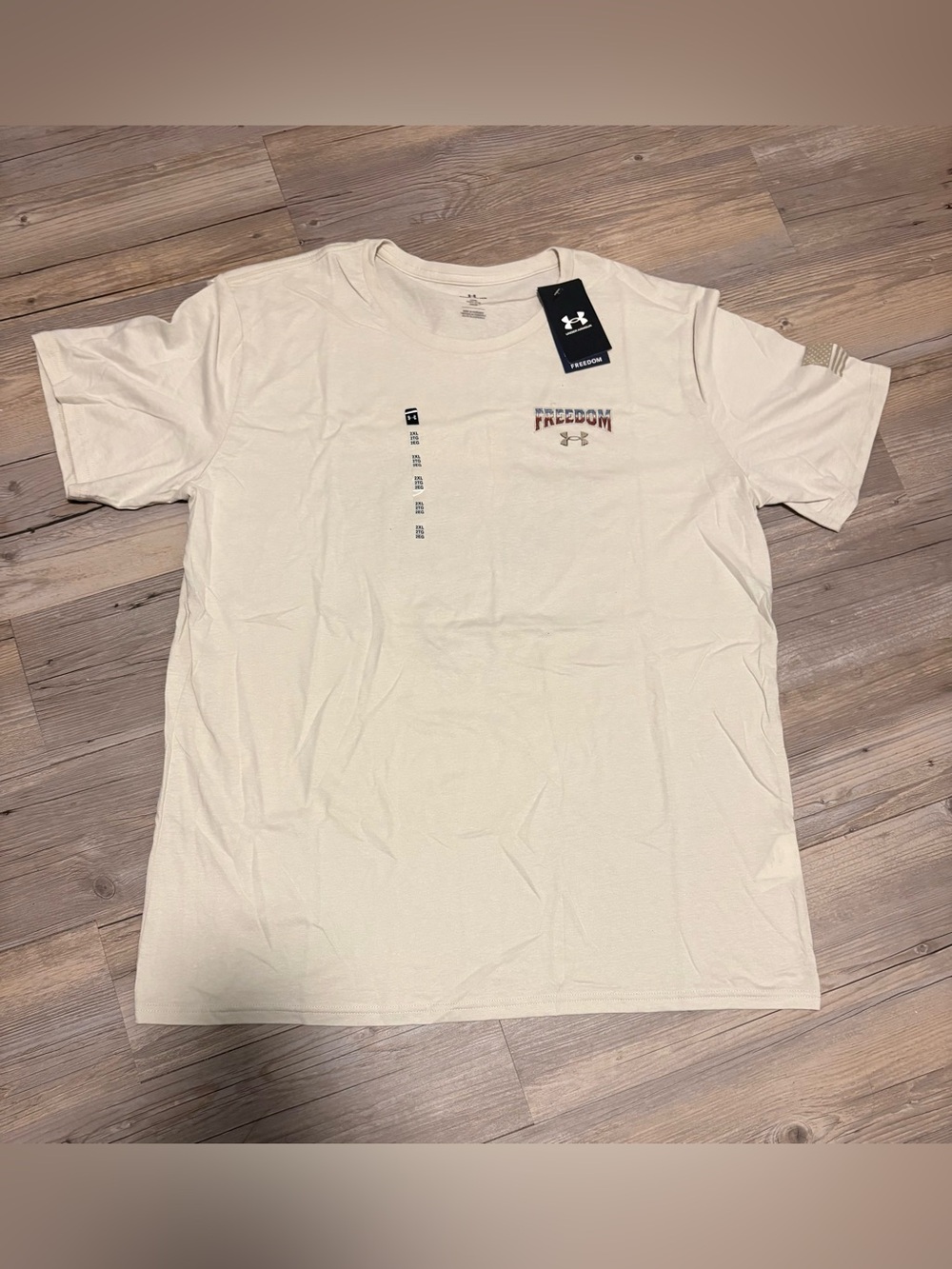 Under Armour Tshirt 2X ivory new with tags